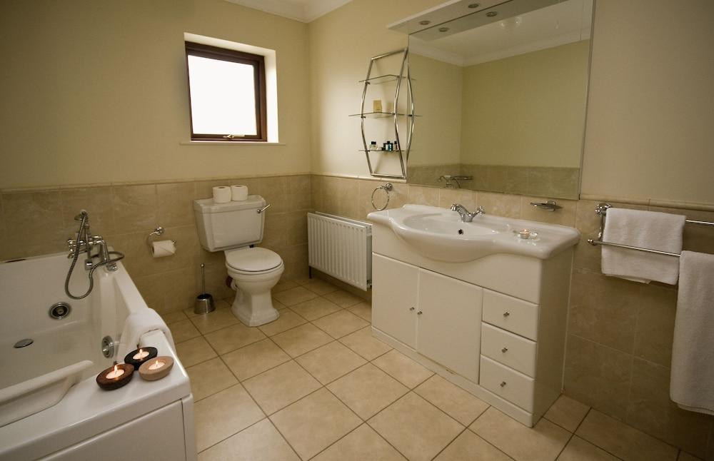 Hotel House &