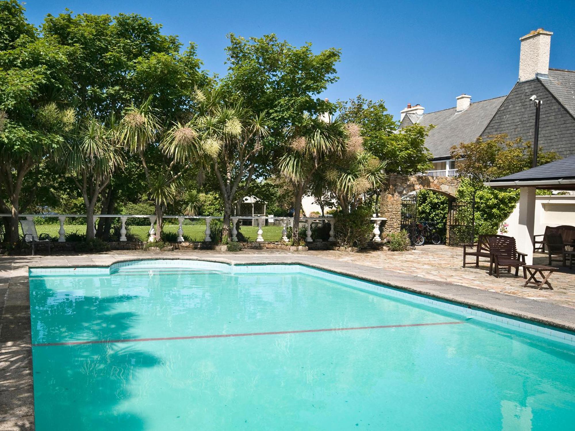 Hotel House &